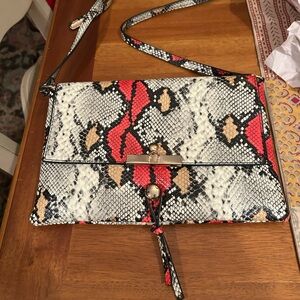 Stylish Snake Print Crossbody Bag